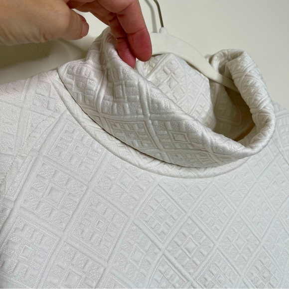 Sherpa Adventure Gear Nyano Pullover Nyano is the Nepali word for "warm." Hiking - Picture 7 of 16